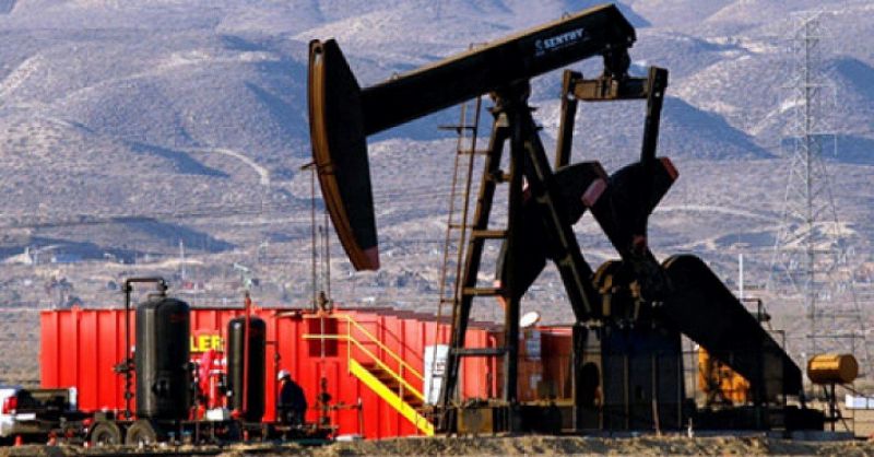 Những yếu tố tác động đến giá dầu thế giới